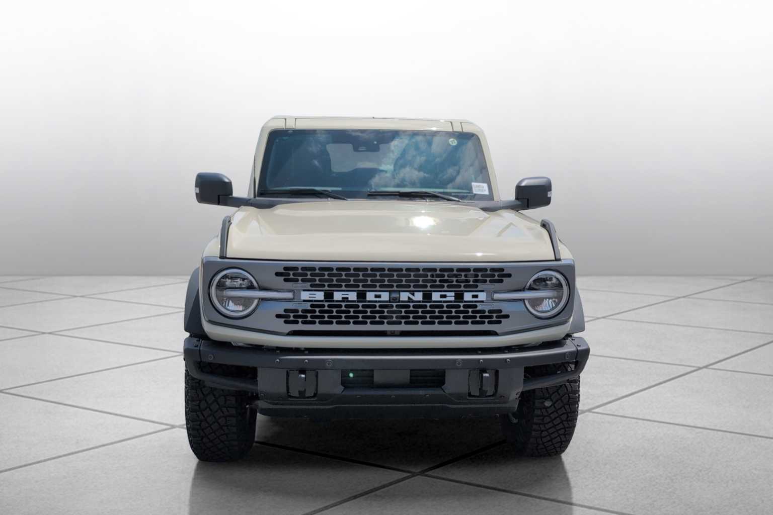 2025 Ford Bronco Badlands photo 2