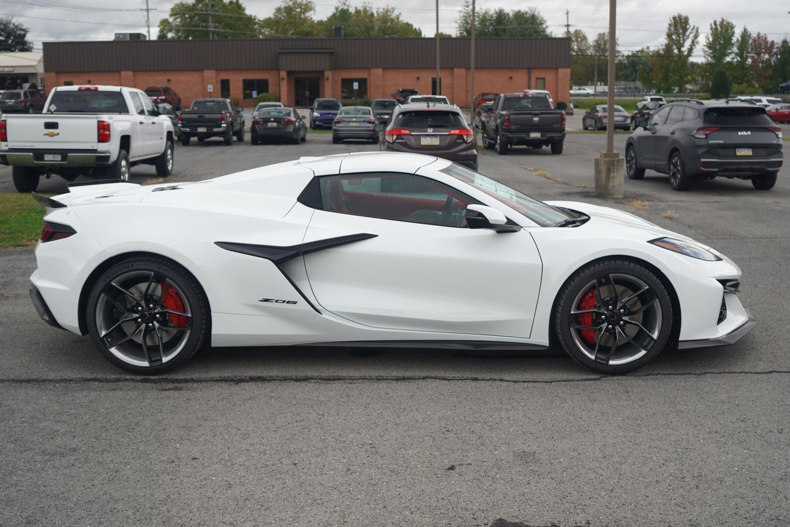 2026 Chevrolet Corvette Z06 3LZ photo 2