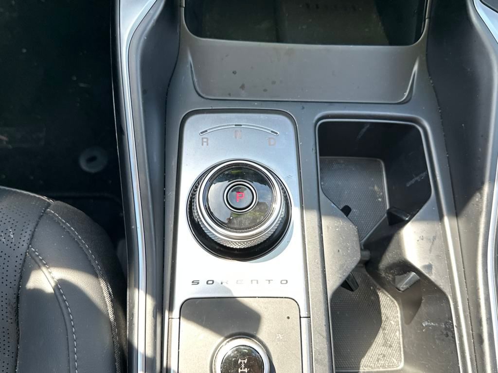 2023 Kia Sorento Hybrid EX photo 17