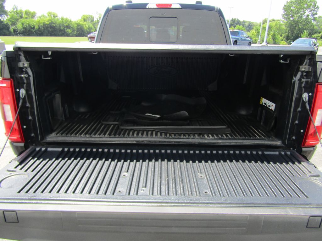 2023 Ford F-150 XLT photo 7