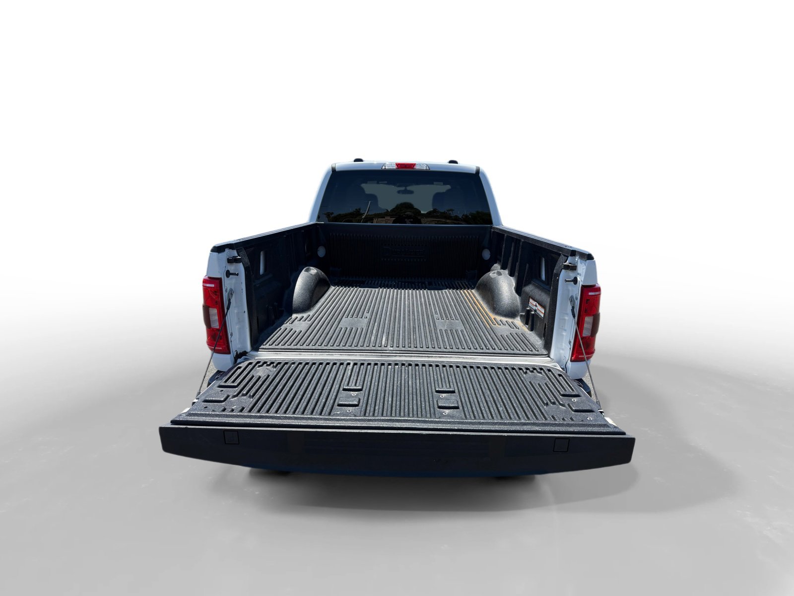 2023 Ford F-150 XLT photo 17