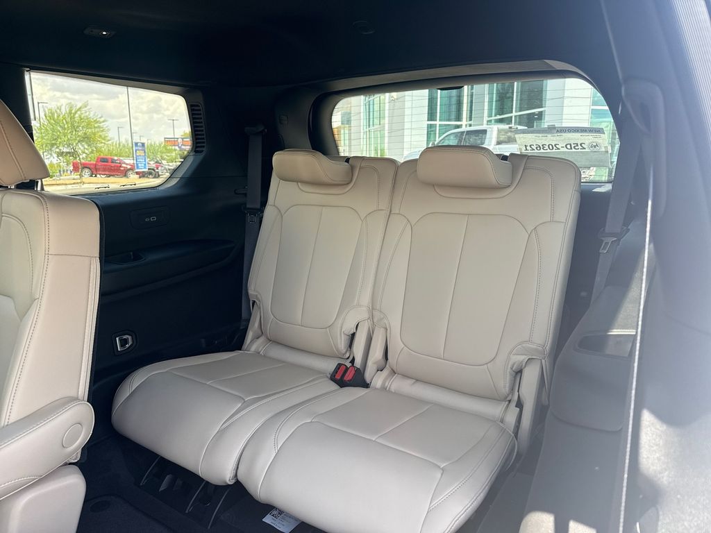 2025 Jeep Grand Cherokee L photo 8