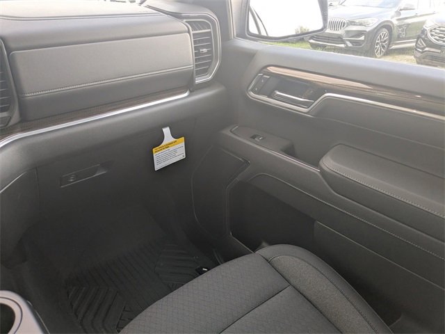 2026 Chevrolet Silverado 1500 LT photo 17