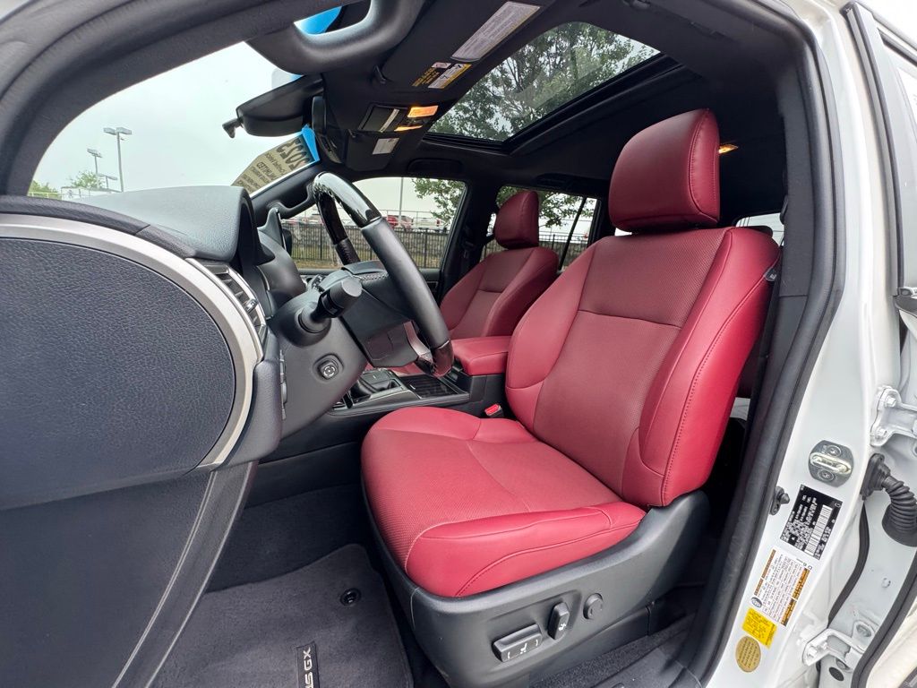 2023 Lexus GX 460 photo 16