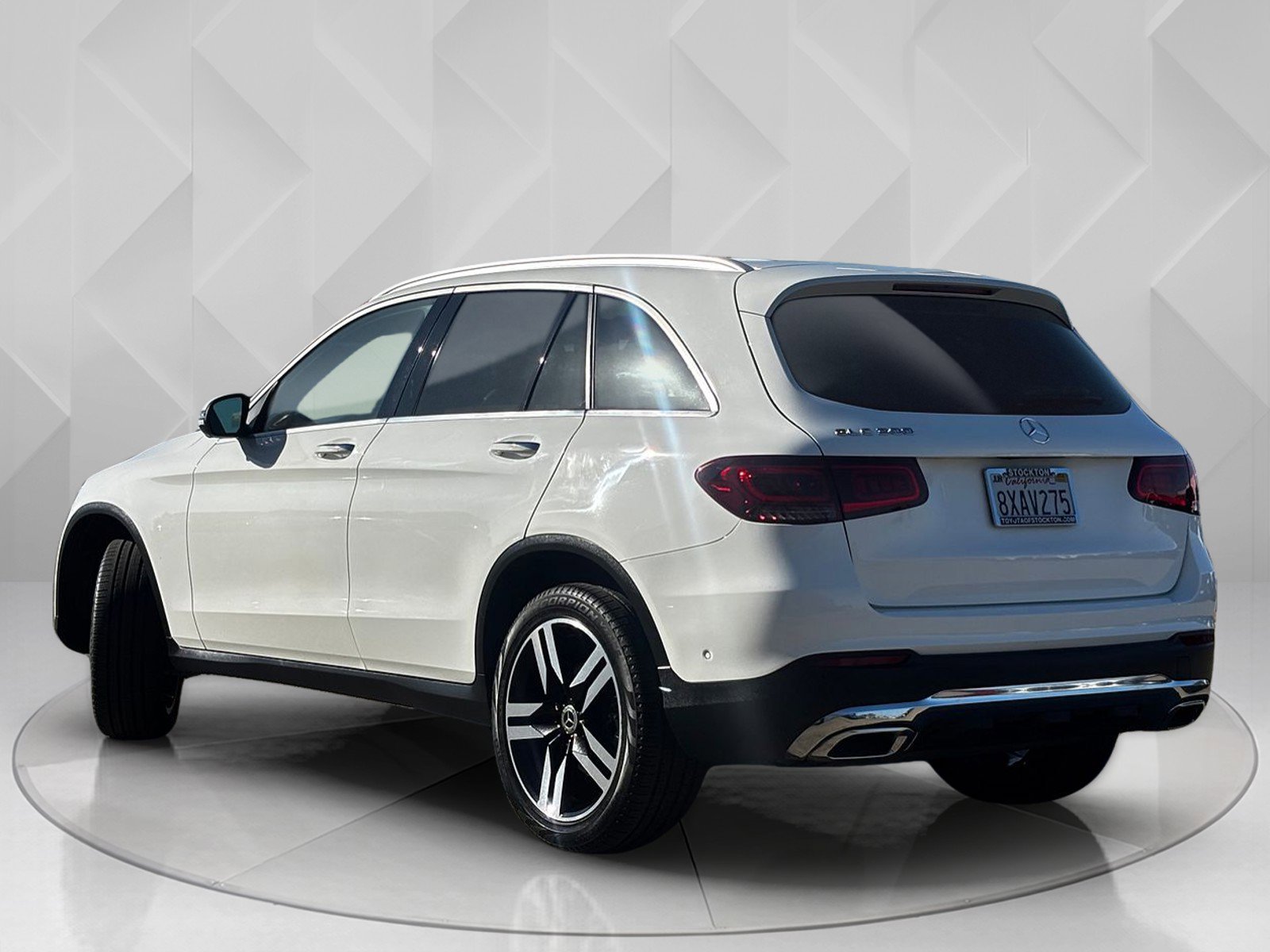 2021 Mercedes Benz GLC 300 photo 3