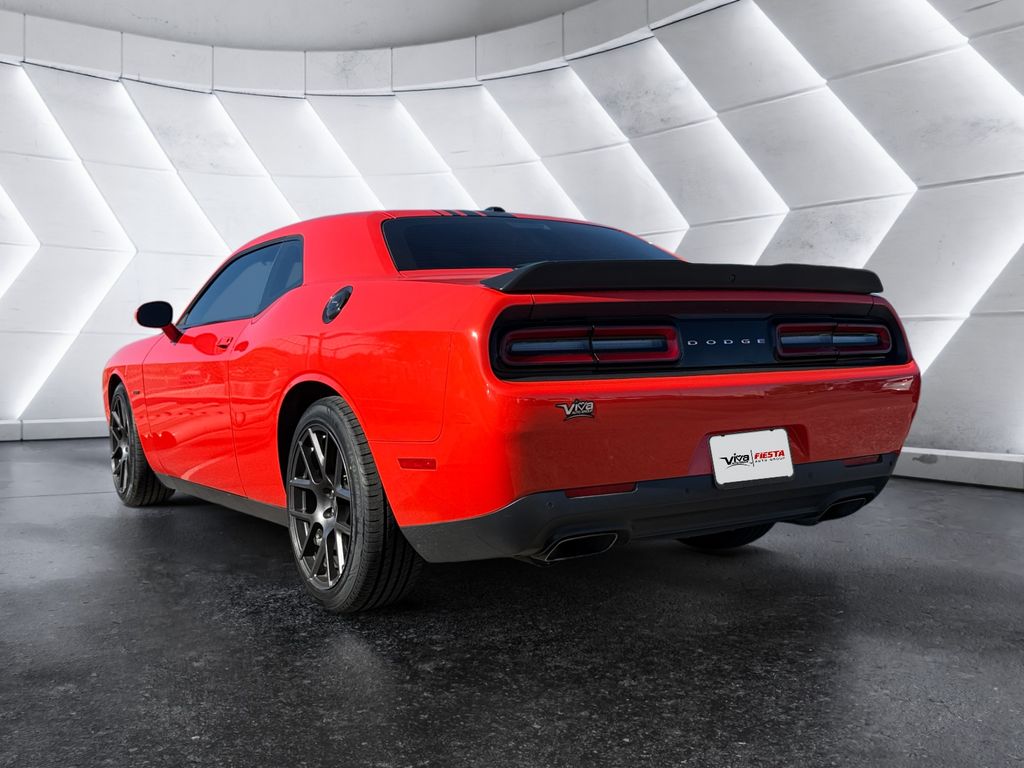 2018 Dodge Challenger R/T photo 6