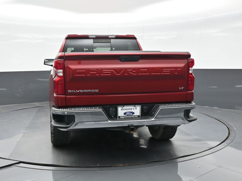 2019 Chevrolet Silverado 1500 LT photo 2