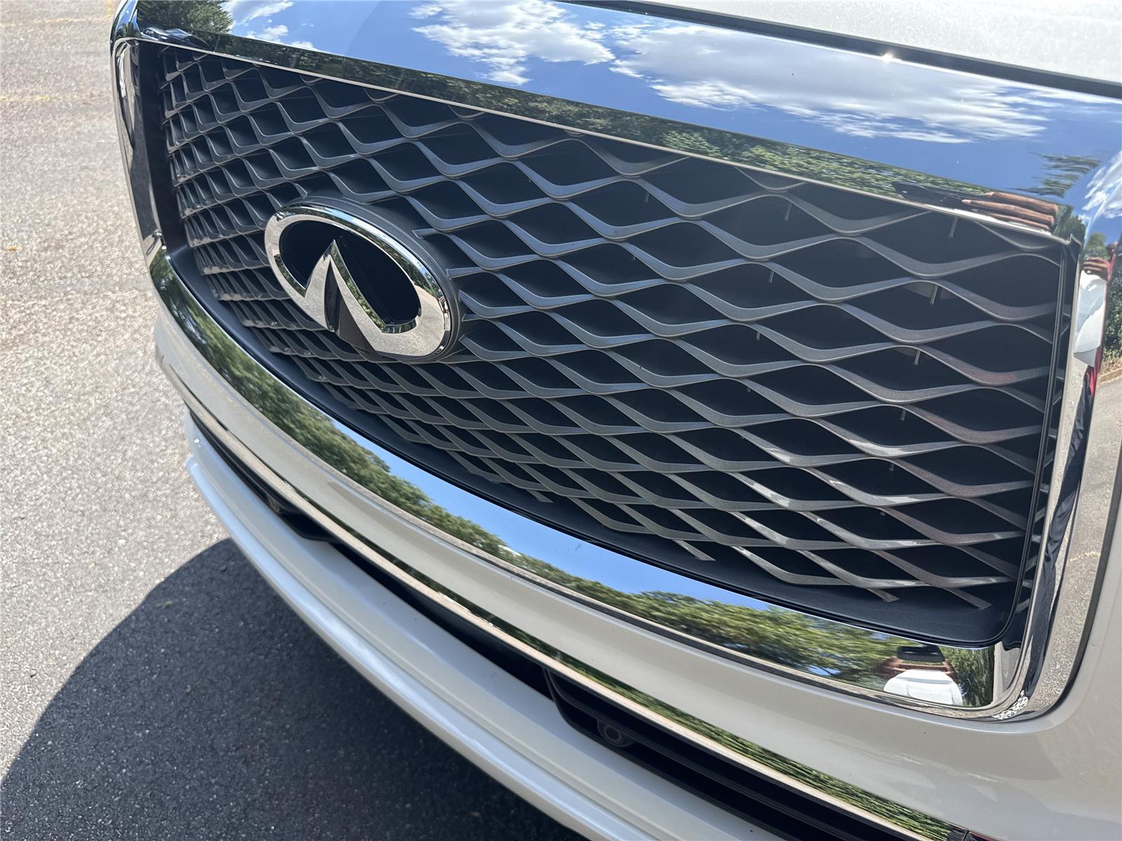 2022 Infiniti QX80 Sensory photo 29