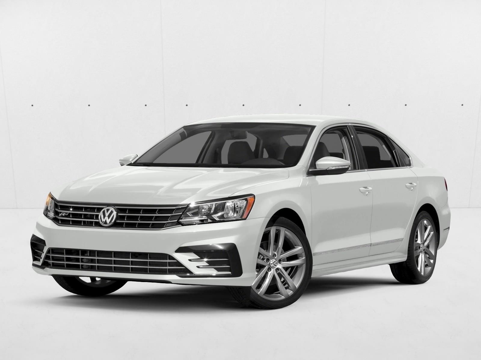 2018 Volkswagen Passat R-Line
