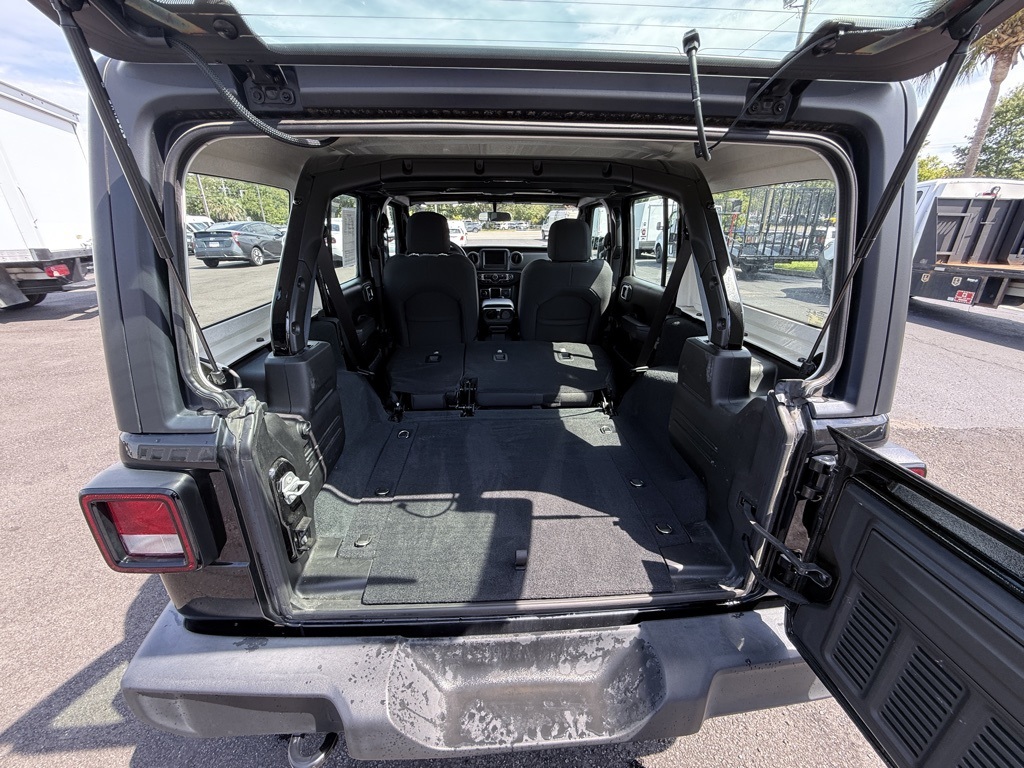 2022 Jeep Wrangler Unlimited Sport photo 34