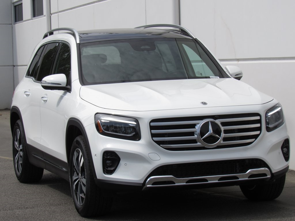 2025 Mercedes Benz GLB 250 4MATIC photo 2