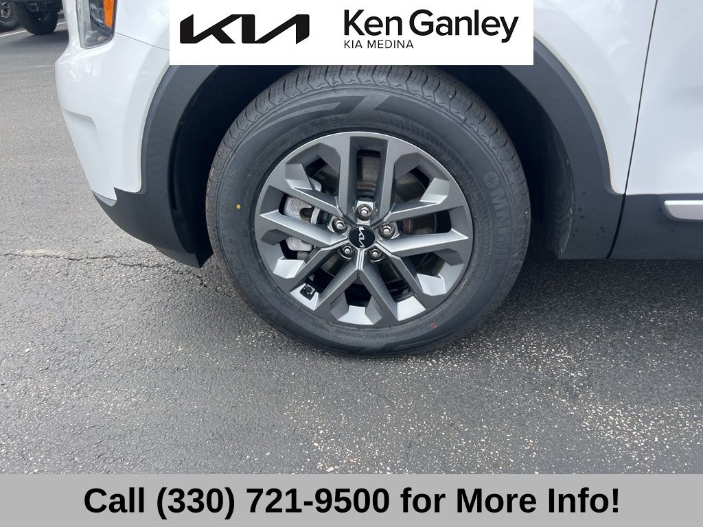 2023 Kia Telluride LX photo 14