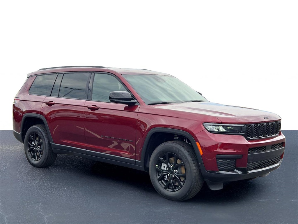 2025 Jeep Grand Cherokee Altitude photo 4