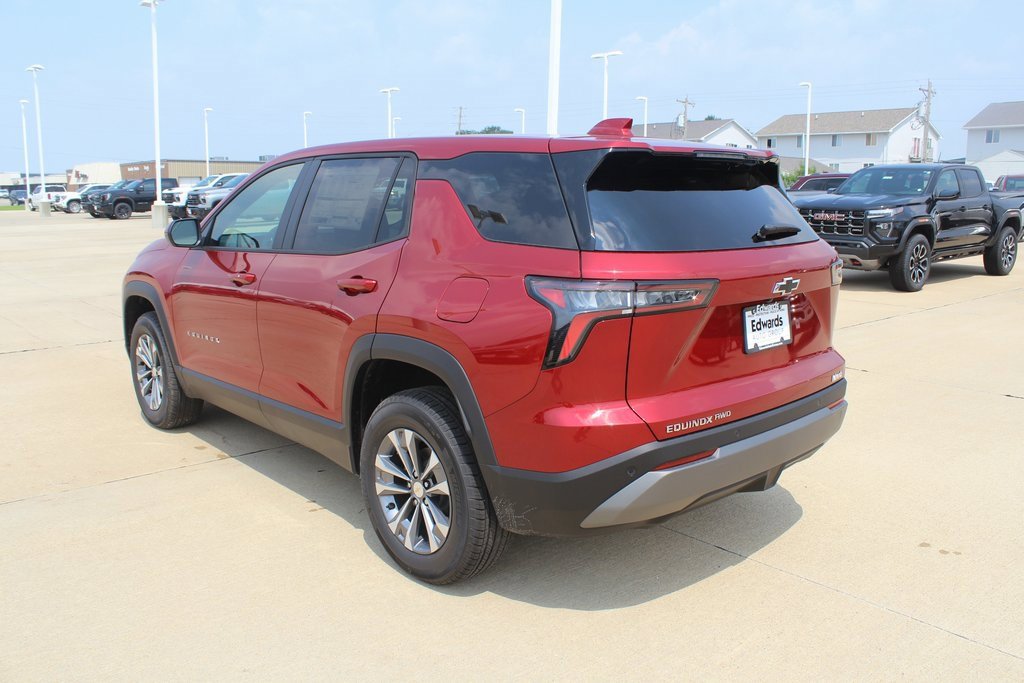 2026 Chevrolet Equinox LT photo 4