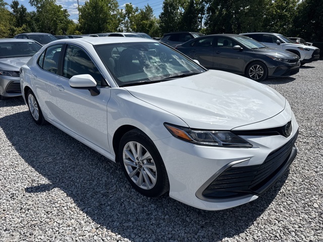 2024 Toyota Camry LE photo 2