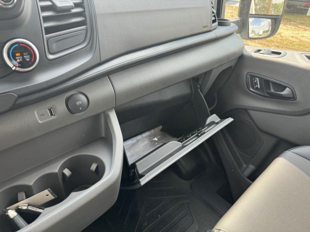 2025 Ford Transit Cargo Van photo 22