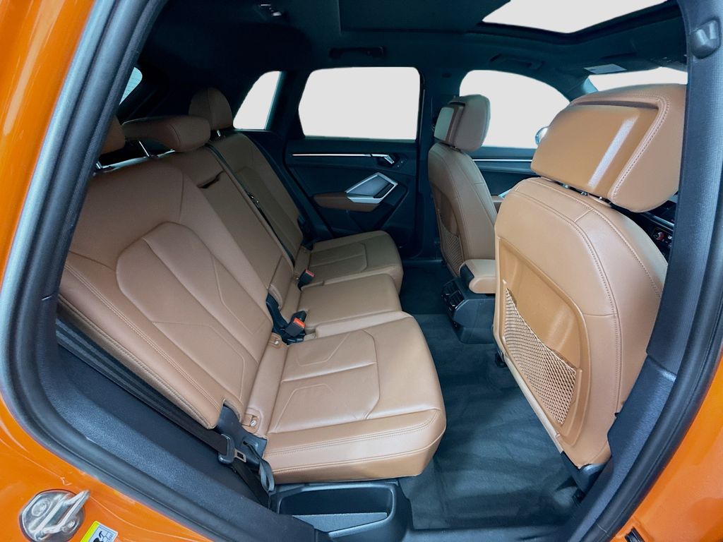 2022 Audi Q3 S line Premium Plus photo 17