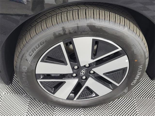 2026 Hyundai Ioniq SE photo 6