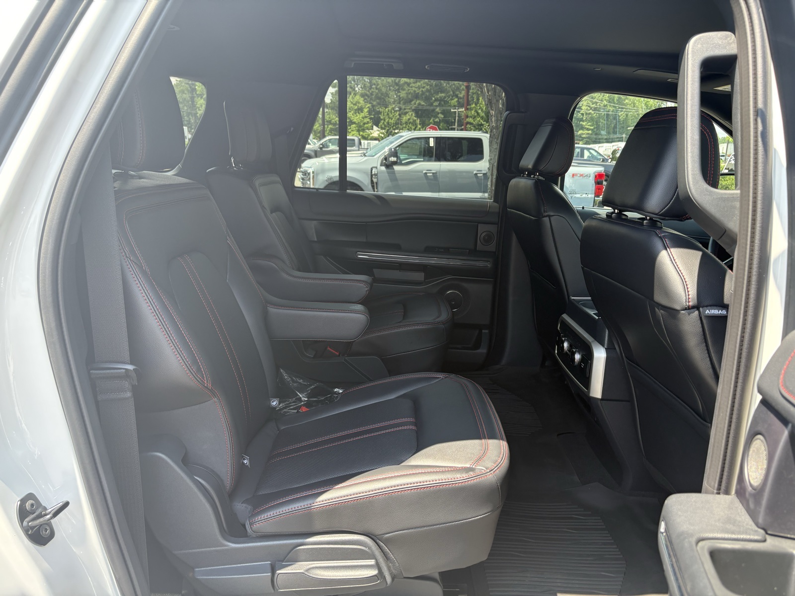 2024 Ford Expedition MAX Limited photo 14