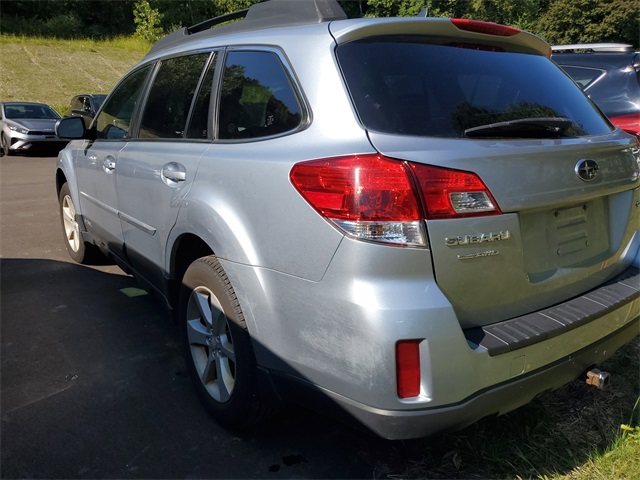 2014 Subaru Outback 2.5i Premium photo 3
