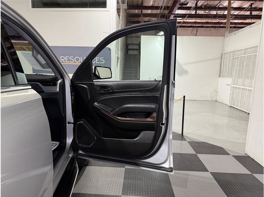 2019 Gmc Yukon SLT photo 26