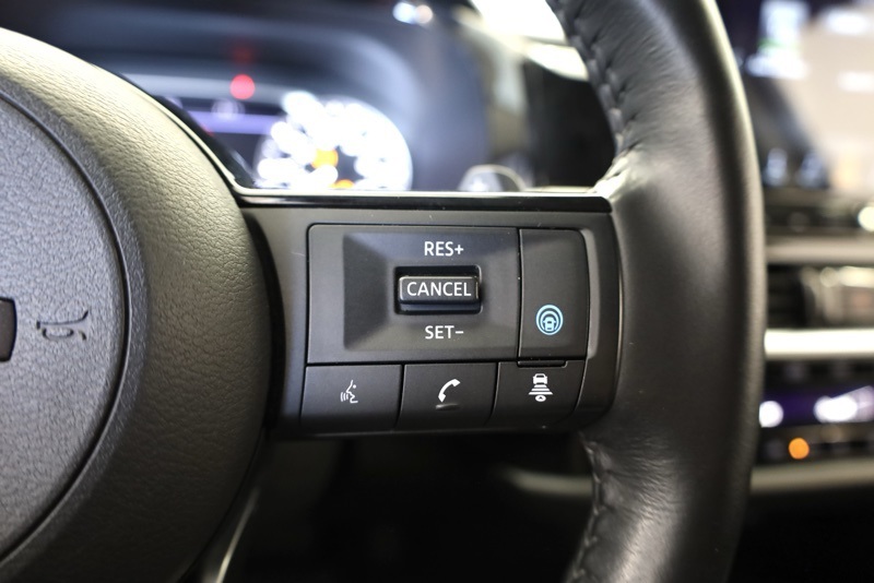 2024 Nissan Pathfinder SL photo 24