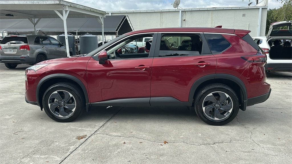 2024 Nissan Rogue SV photo 4