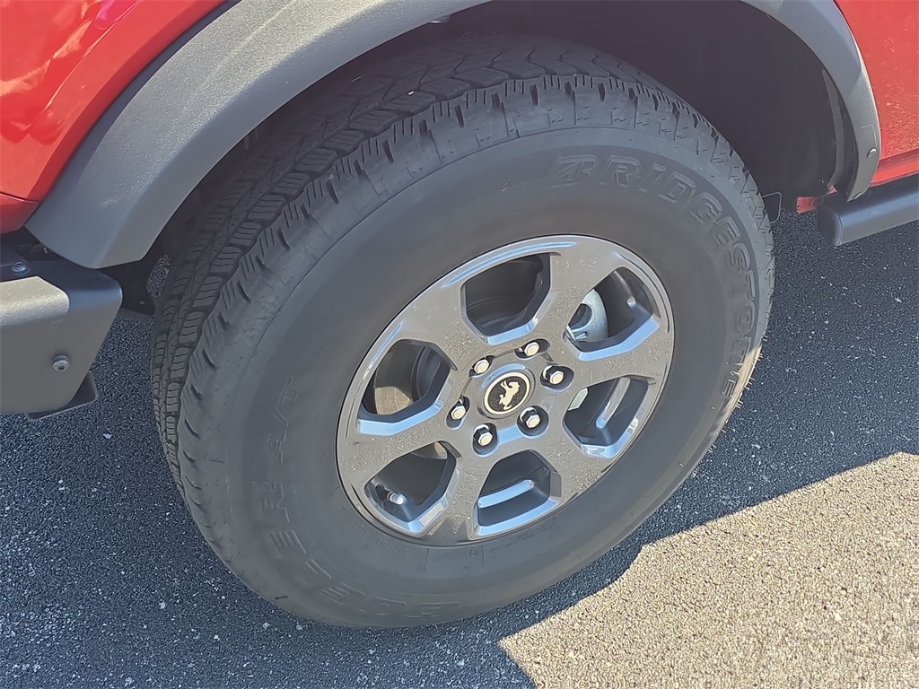 2024 Ford Bronco Big Bend photo 10