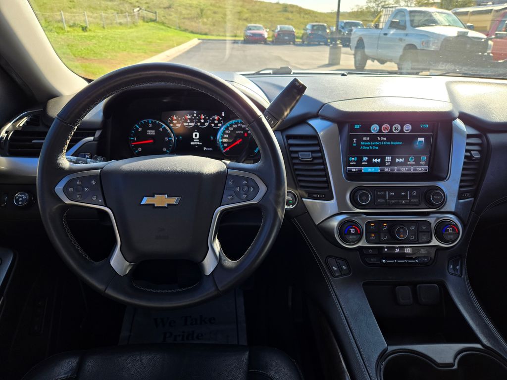 2017 Chevrolet Tahoe LT photo 14