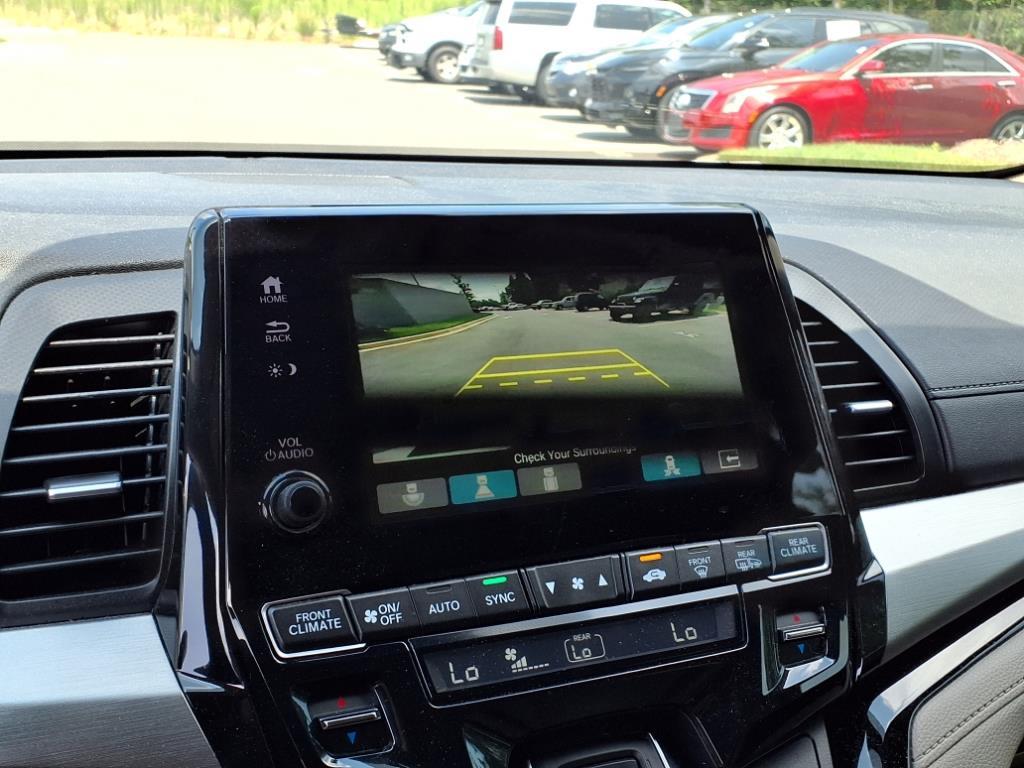 2021 Honda Odyssey Touring photo 10