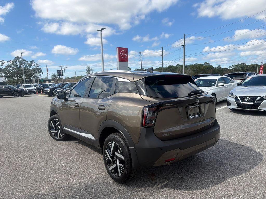 2026 Nissan Kicks SV photo 3