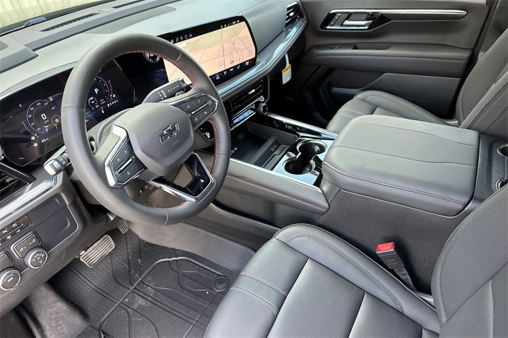 2025 Chevrolet Tahoe RST photo 9