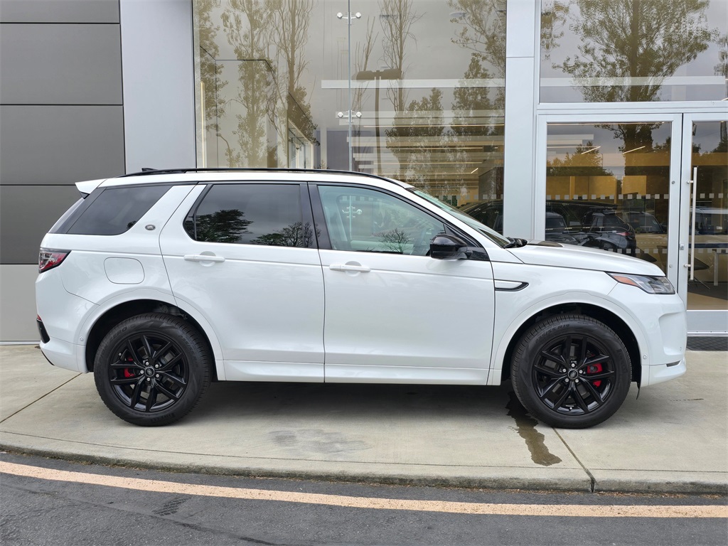 2024 Land Rover Discovery Sport S photo 7