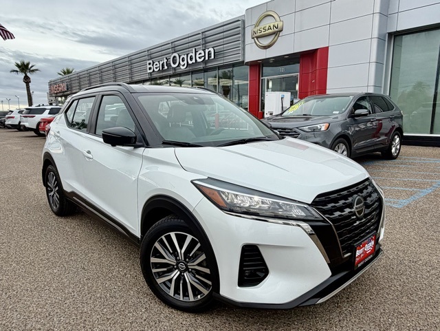 2021 Nissan Kicks SR