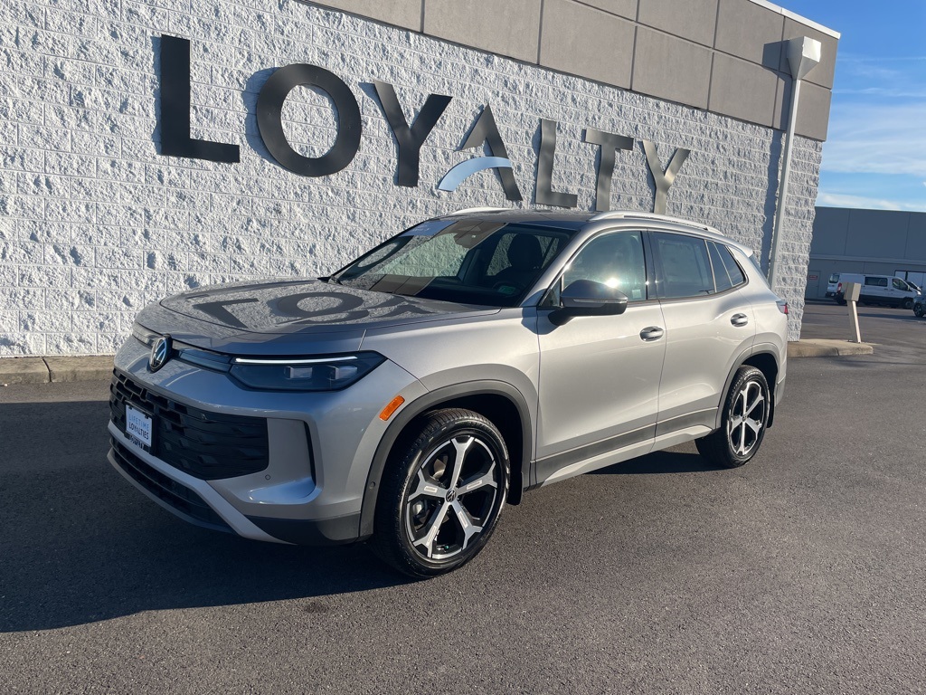 2025 Volkswagen Tiguan SE's photo