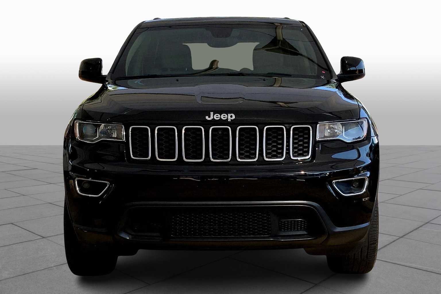 2022 Jeep Cherokee Laredo photo 3