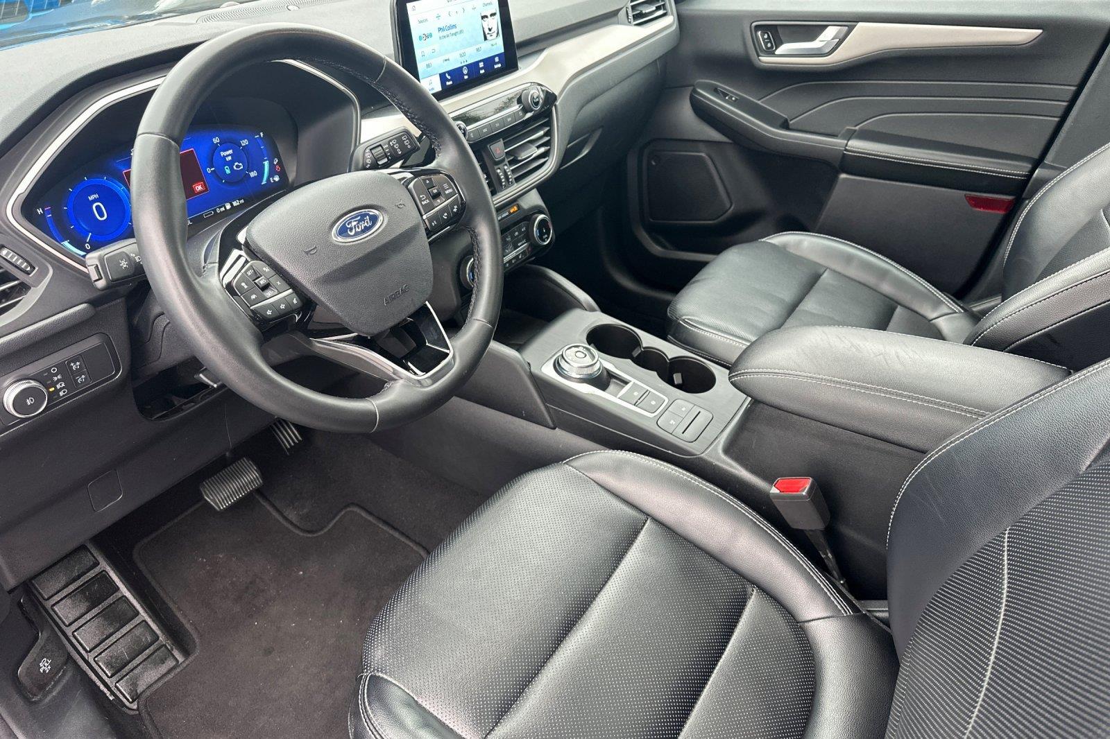 2022 Ford Escape SEL Plug-In Hybrid photo 2