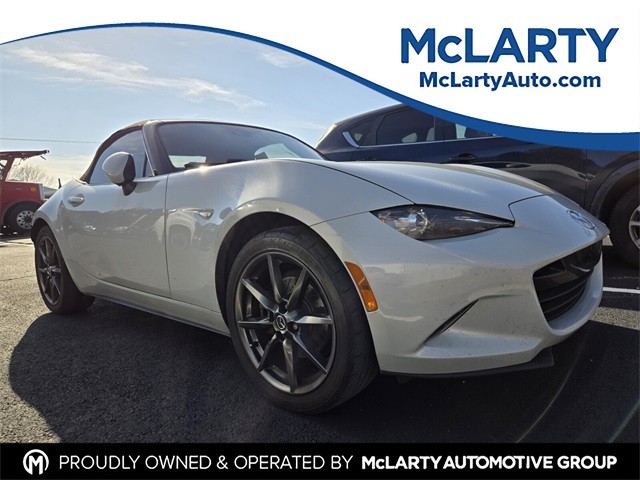 2016 Mazda MX-5 Miata Grand Touring's photo