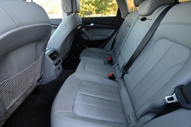 2022 Audi Q5 S line Premium photo 6