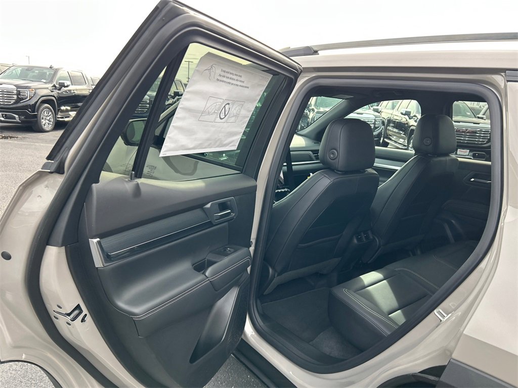 2026 GMC TERRAIN - Image 32