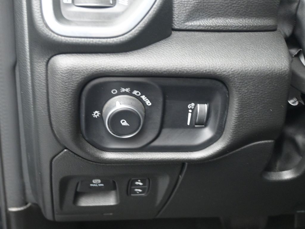 2023 Ram 1500 Laramie photo 18