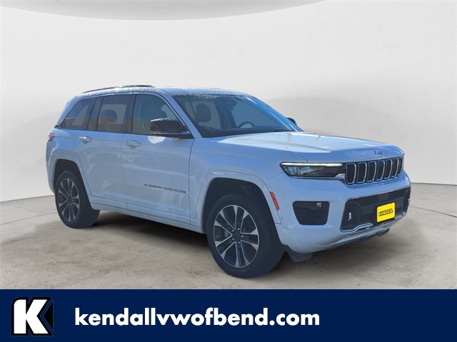 2023 Jeep Grand Cherokee Overland's photo