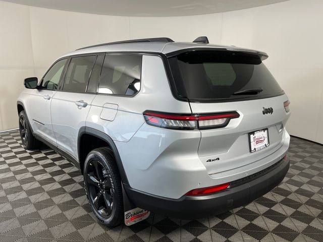 2025 Jeep Grand Cherokee Altitude X photo 3