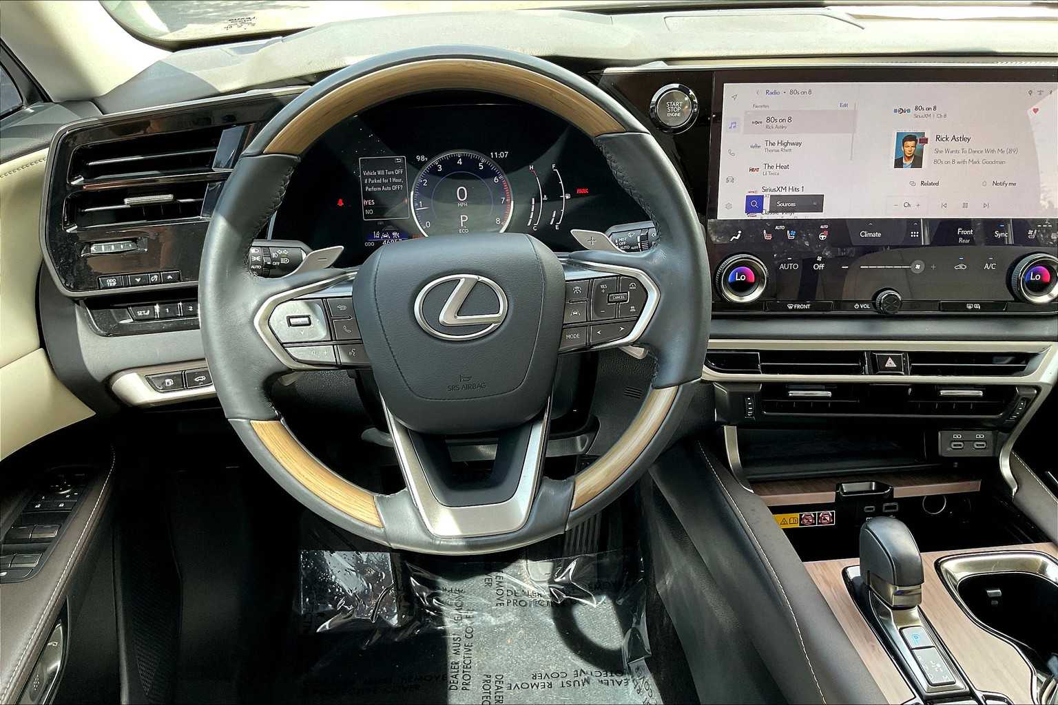 2023 Lexus RX Premium photo 3