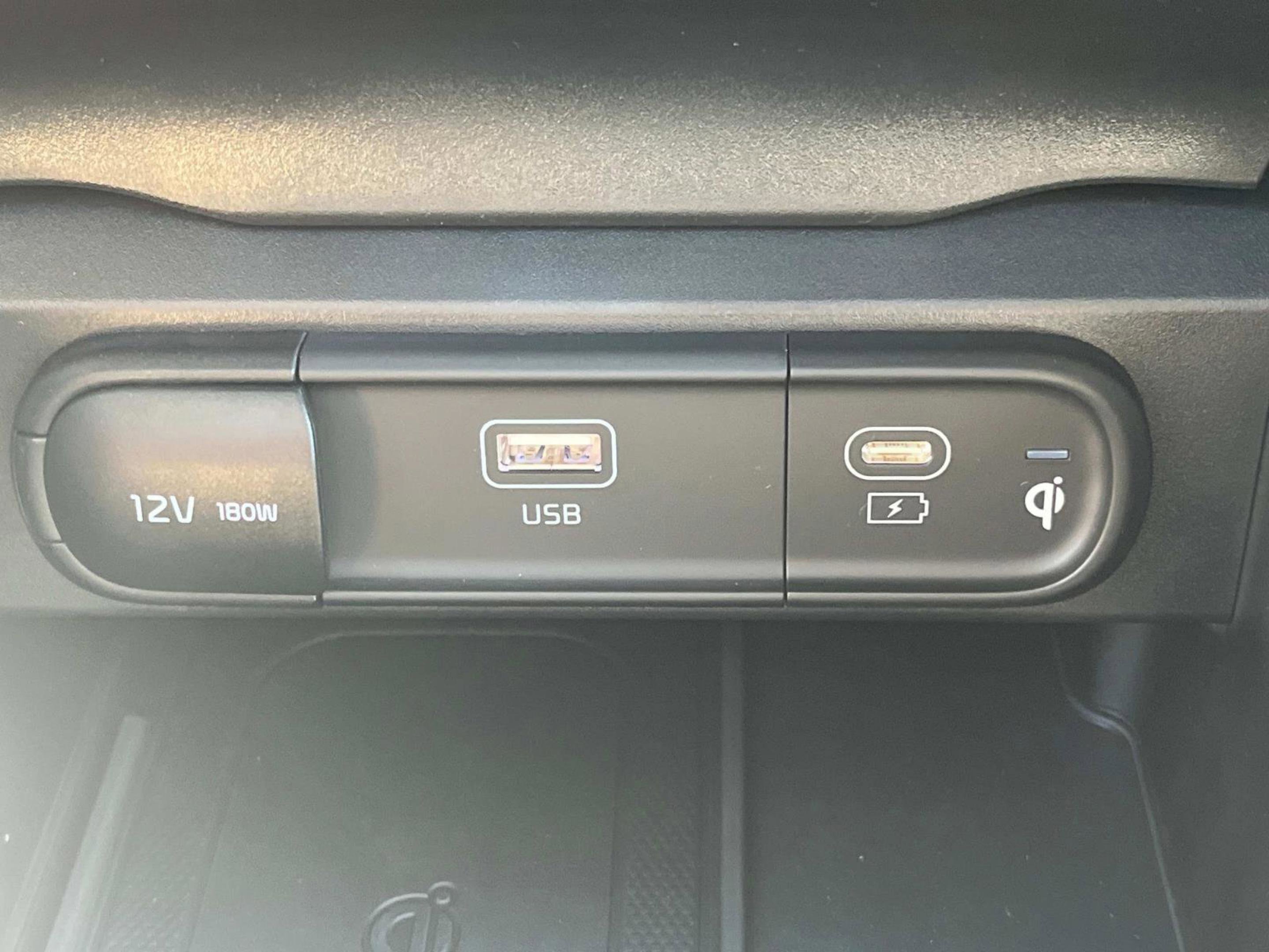 2025 Kia Telluride S photo 30