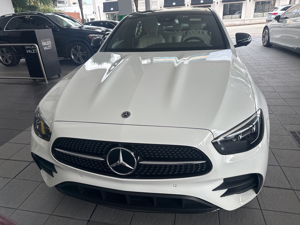 2021 Mercedes Benz E 350 photo 2