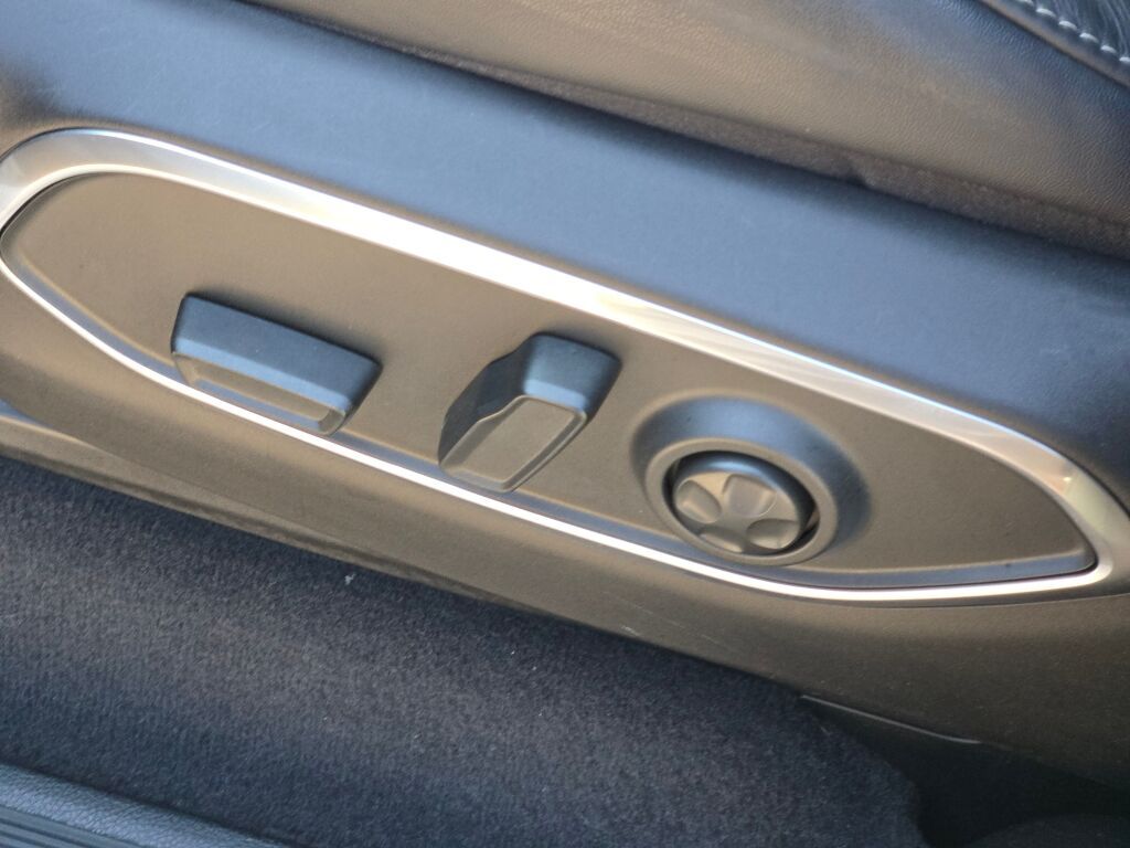2022 Jeep Wagoneer Series III photo 26