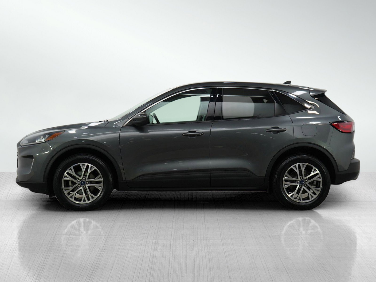 2022 Ford Escape SEL Hybrid photo 2