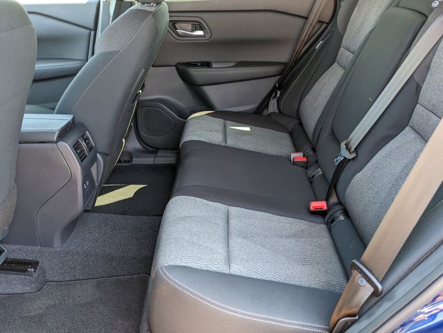 2026 Nissan Rogue SV photo 22