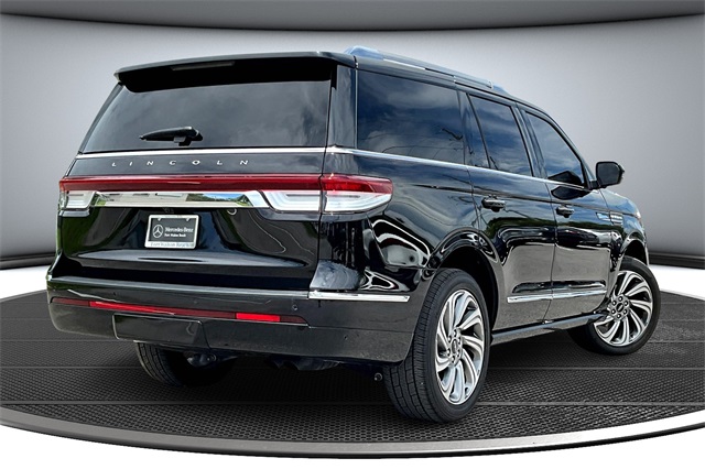 2023 Lincoln Navigator Reserve photo 4